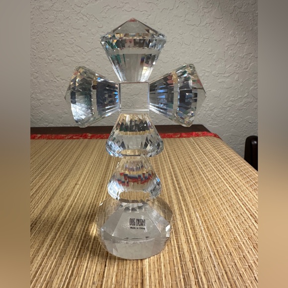 Oleg Cassini 6" CRYSTAL CROSS PAPERWEIGHT Signed - Picture 9 of 11